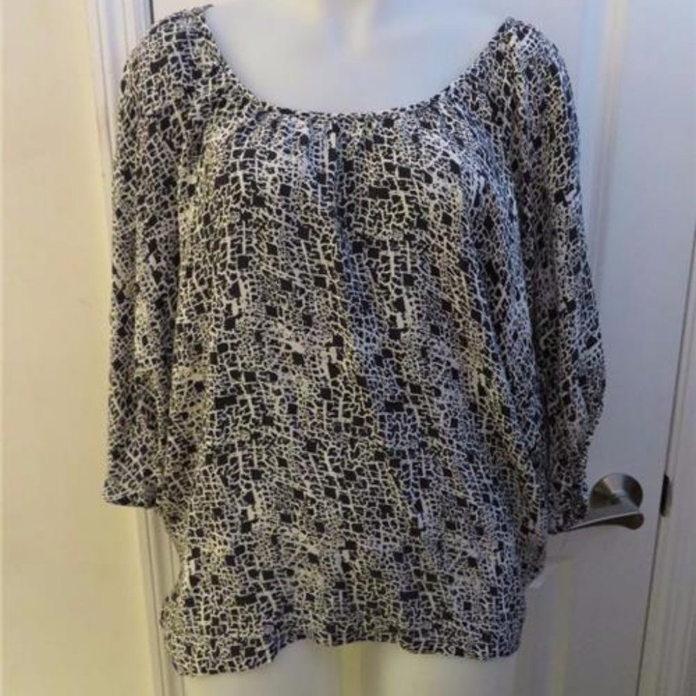 CHELSEA FLOWER 100% SILK BLACK,WHITE TOP M